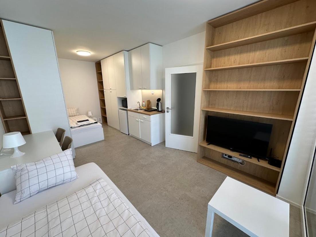 Bella Apartments Brno Luaran gambar